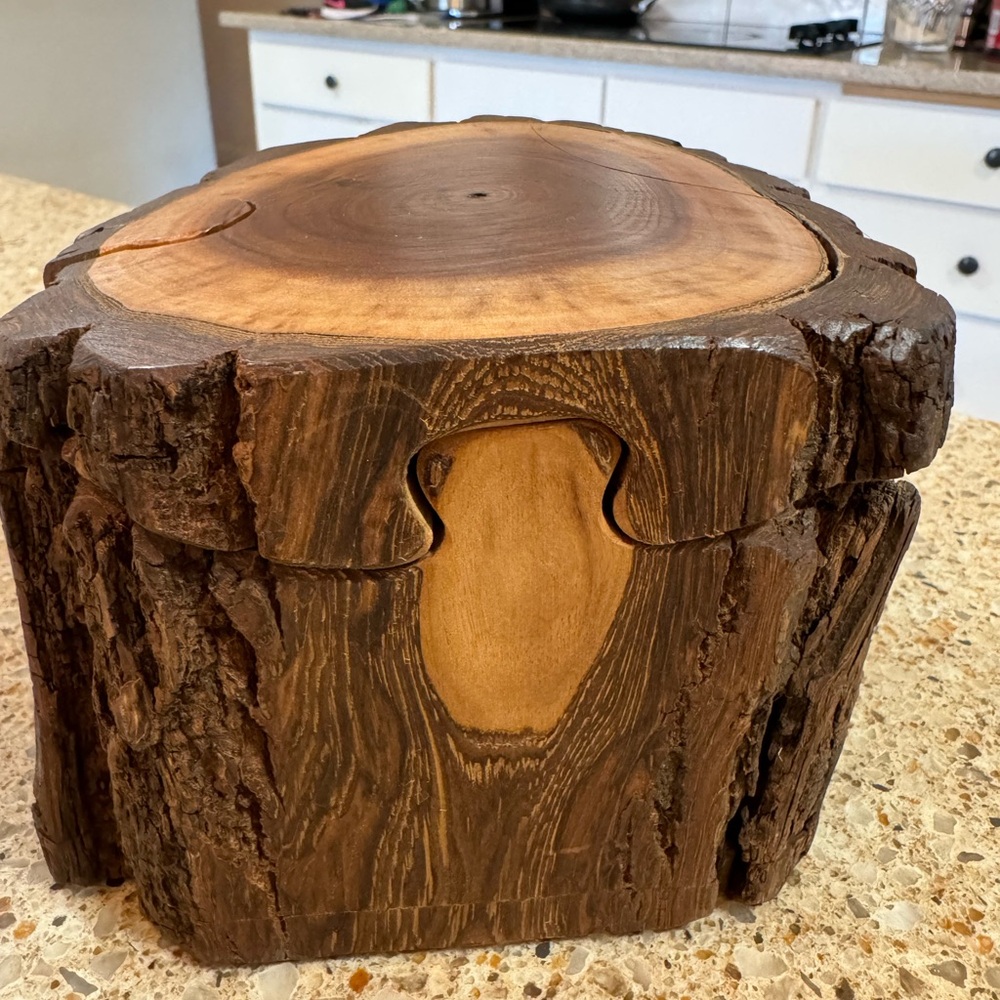 Vintage jewelry Rustic Wooden Tree Stump Box.